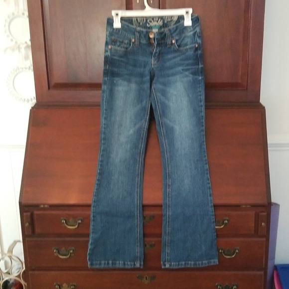 Jeans - Picture 1 of 3